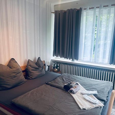 4 Zimmer 11 Personen Wohnung Garten Terrasse Grill 2 Badezimmer Wuppertal Ngoại thất bức ảnh
