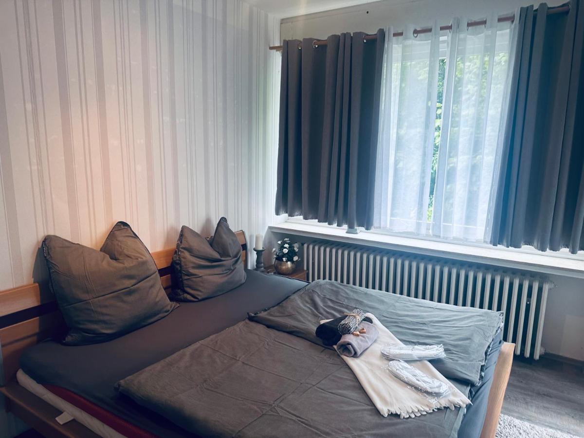 4 Zimmer 11 Personen Wohnung Garten Terrasse Grill 2 Badezimmer Wuppertal Ngoại thất bức ảnh