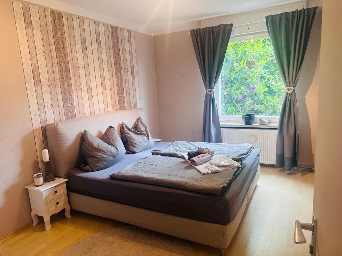 4 Zimmer 11 Personen Wohnung Garten Terrasse Grill 2 Badezimmer Wuppertal Ngoại thất bức ảnh