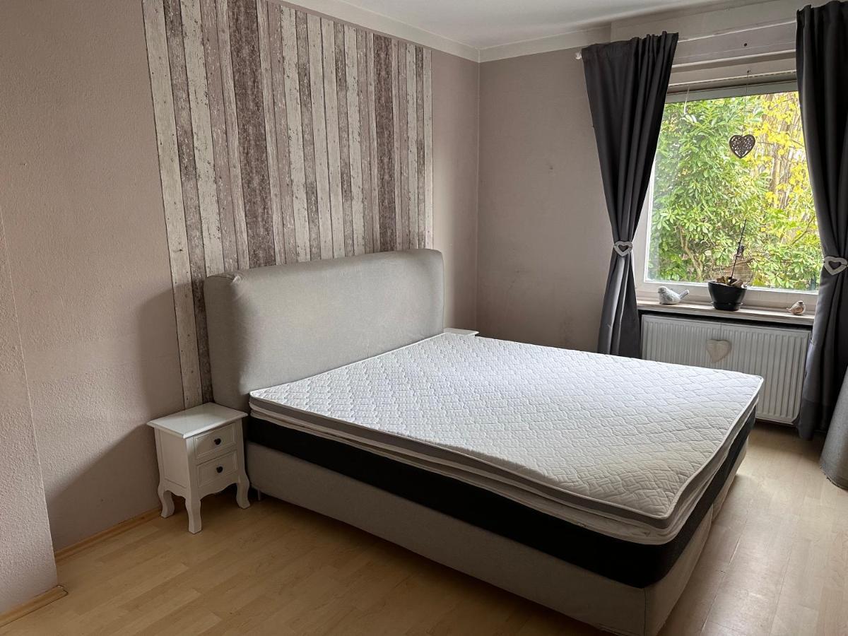 4 Zimmer 11 Personen Wohnung Garten Terrasse Grill 2 Badezimmer Wuppertal Ngoại thất bức ảnh