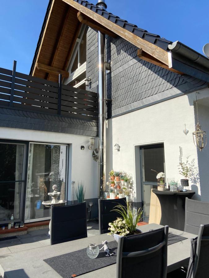 4 Zimmer 11 Personen Wohnung Garten Terrasse Grill 2 Badezimmer Wuppertal Ngoại thất bức ảnh